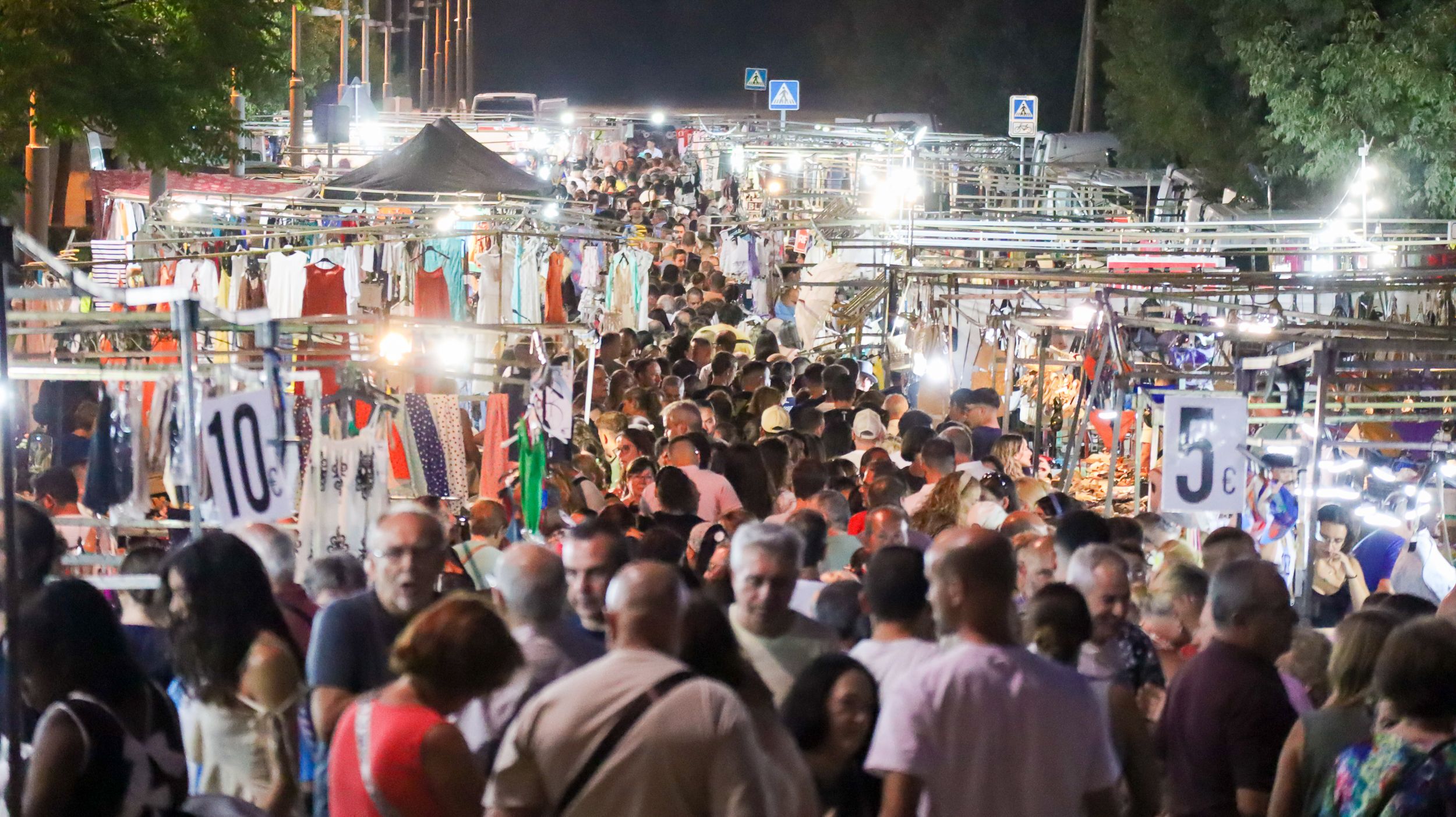 Mercadillo Nocturno Lucena 2025 03