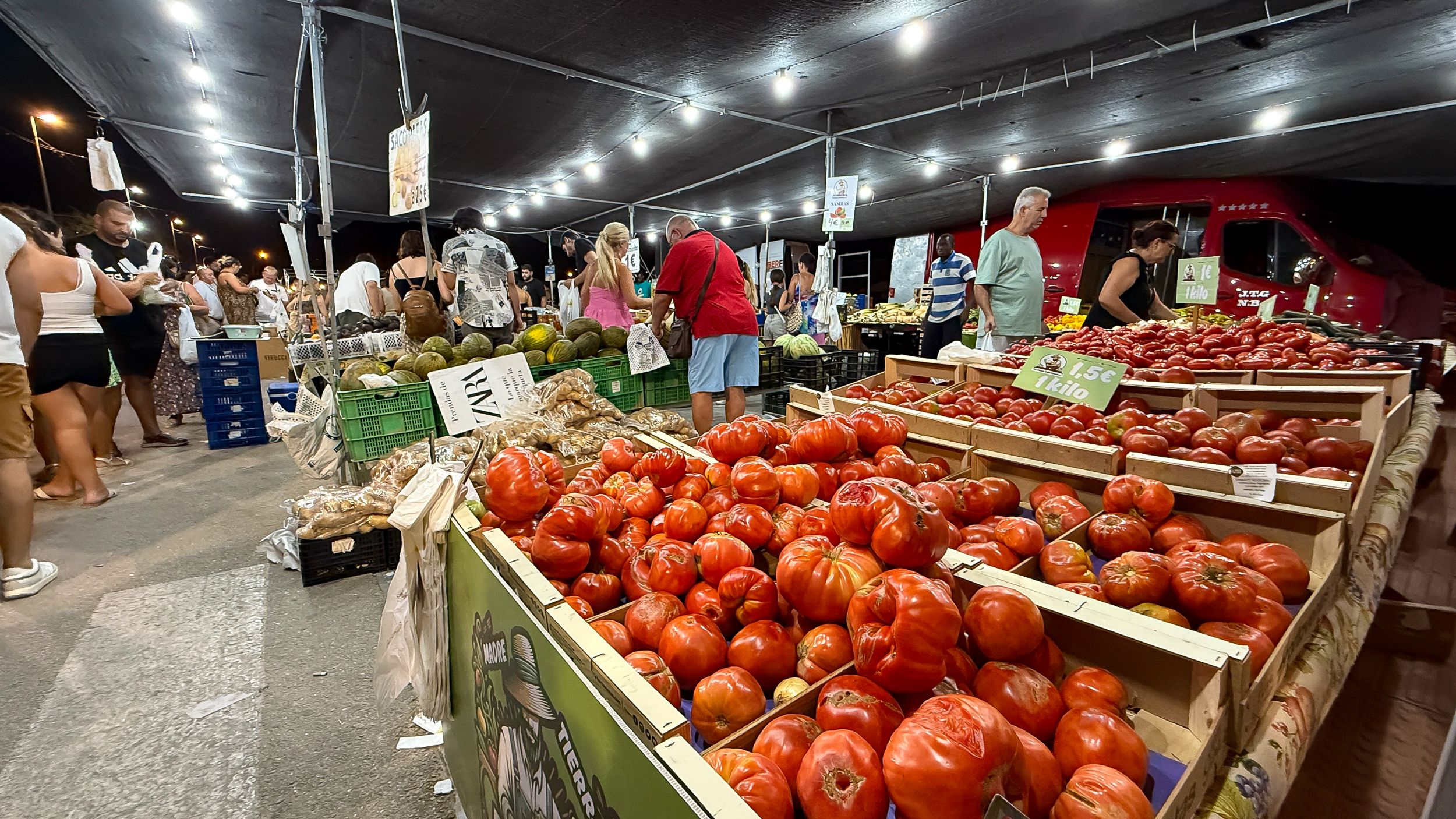 Mercadillo Nocturno Lucena 2025 16 2