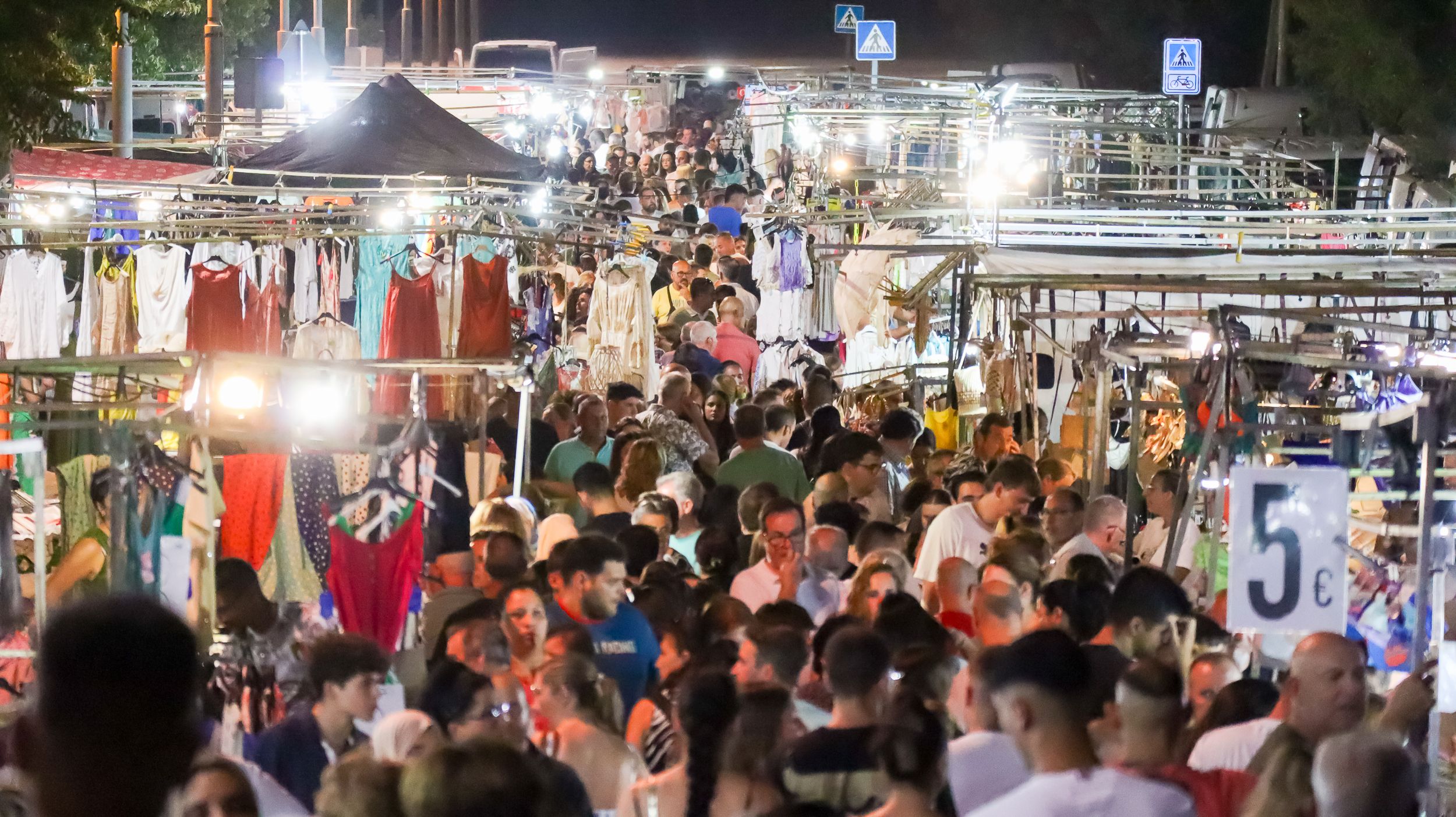 Mercadillo Nocturno Lucena 2025 44