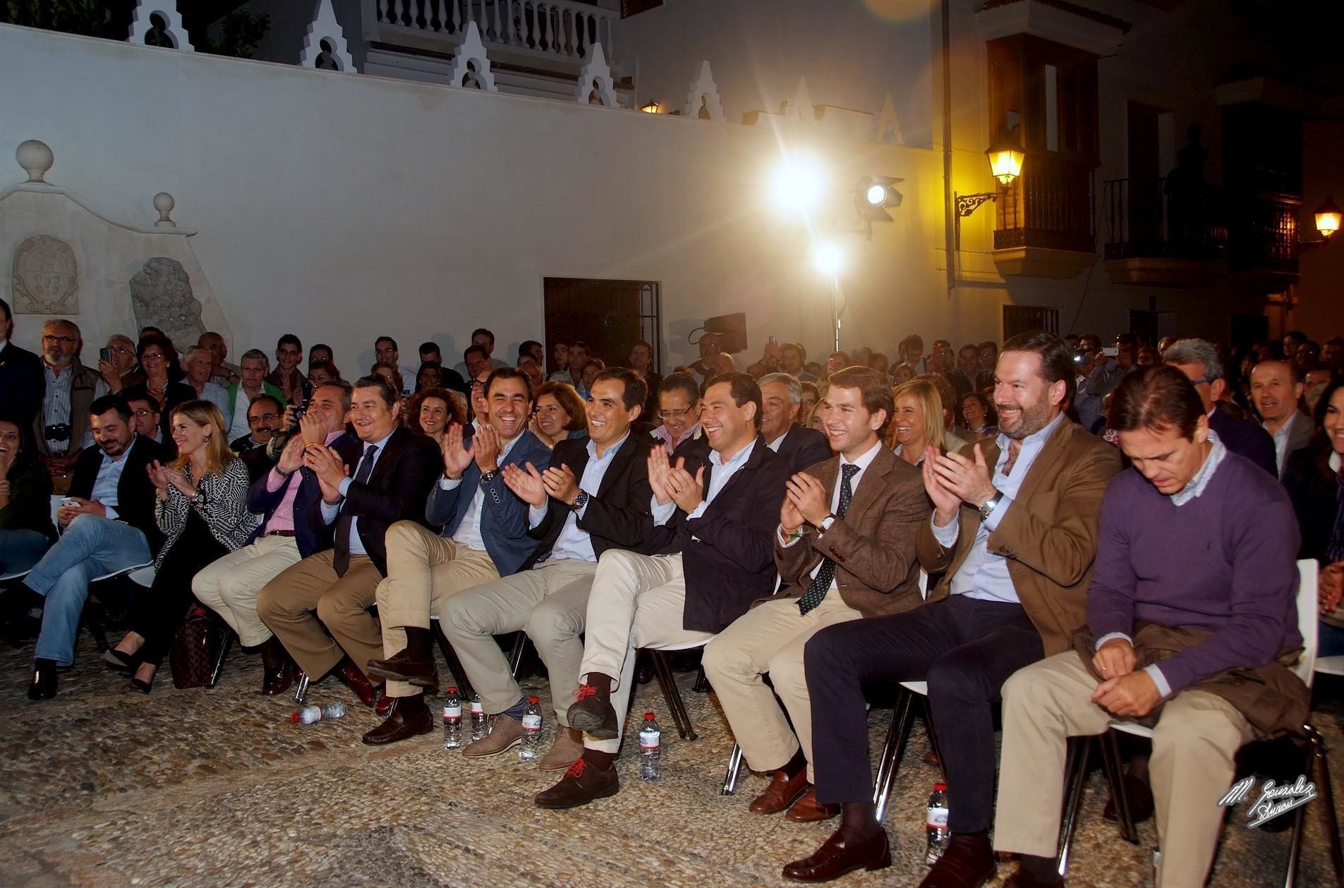 Galería: Rajoy, paseo y mitin de precampaña en Cabra. Fotos de Manuel González Durán