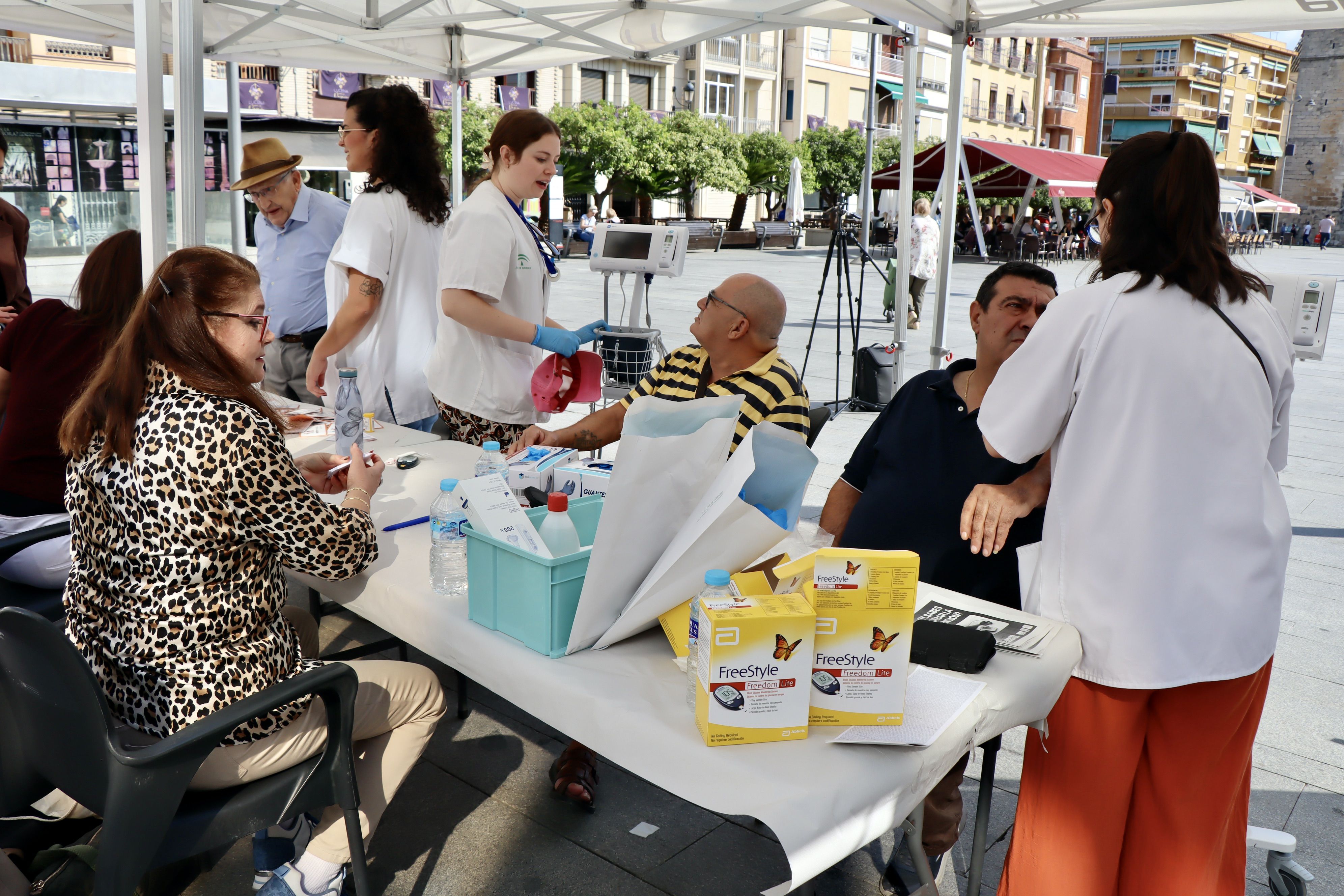Pruebas médicas, esta mañana en la Plaza Nueva