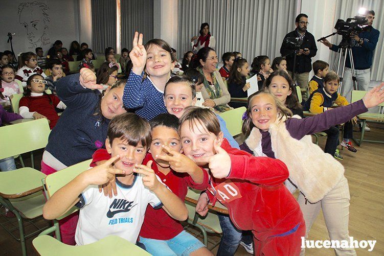 Galería: El colegio Antonio Machado inaugura su salón de usos múltiples con mucha poesía