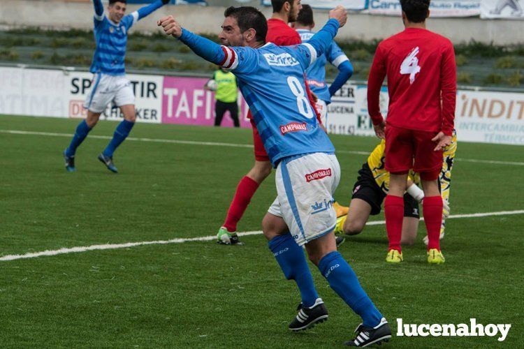  Antonio Sarmiento, con el brazalete de capitán del Lucena CF. SERGIO RODRÍGUEZ 