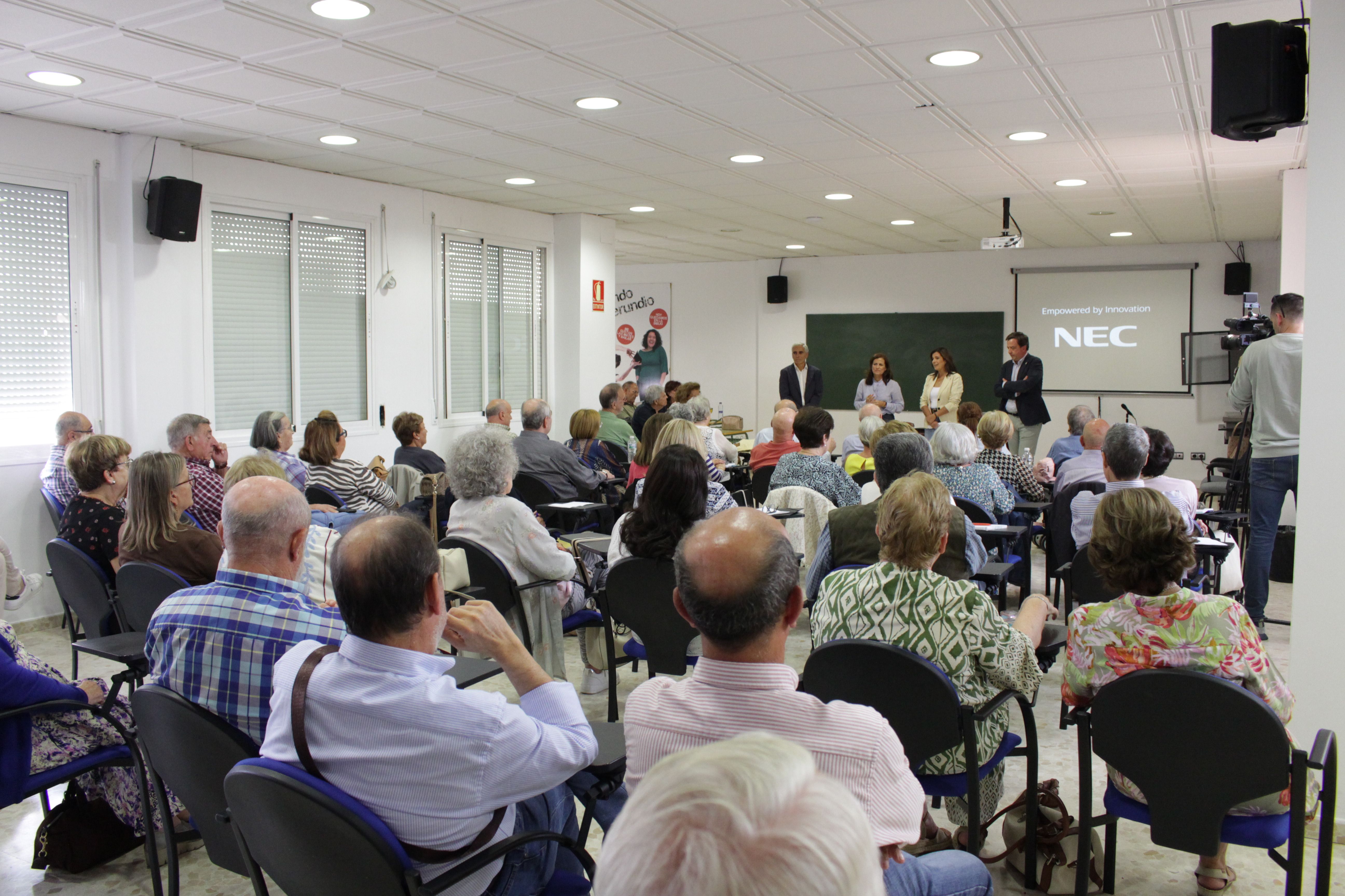 Inauguración de las actividades de la "Cátedra Intergeneracional" en Lucena