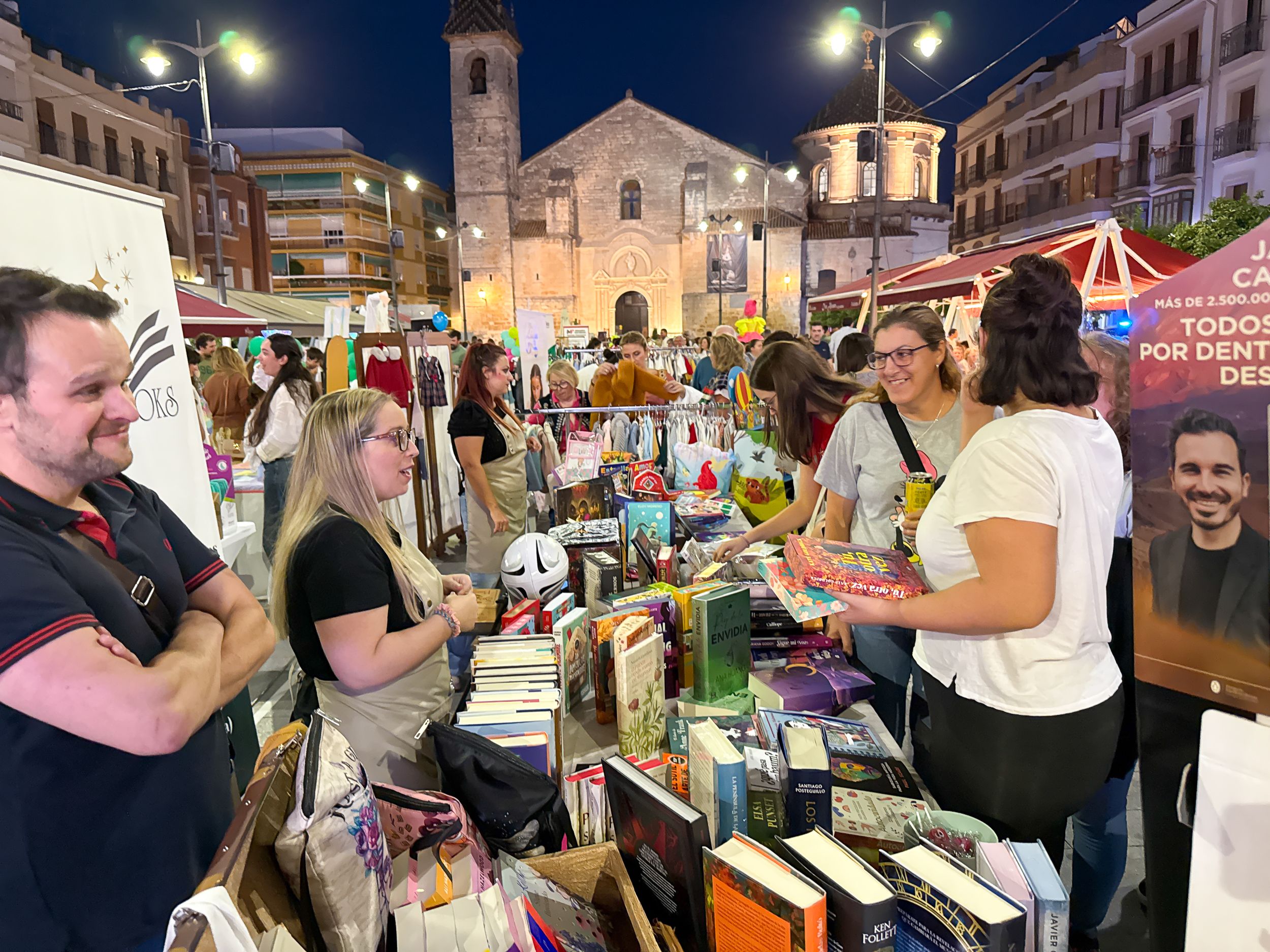 Street Market Lucena 16
