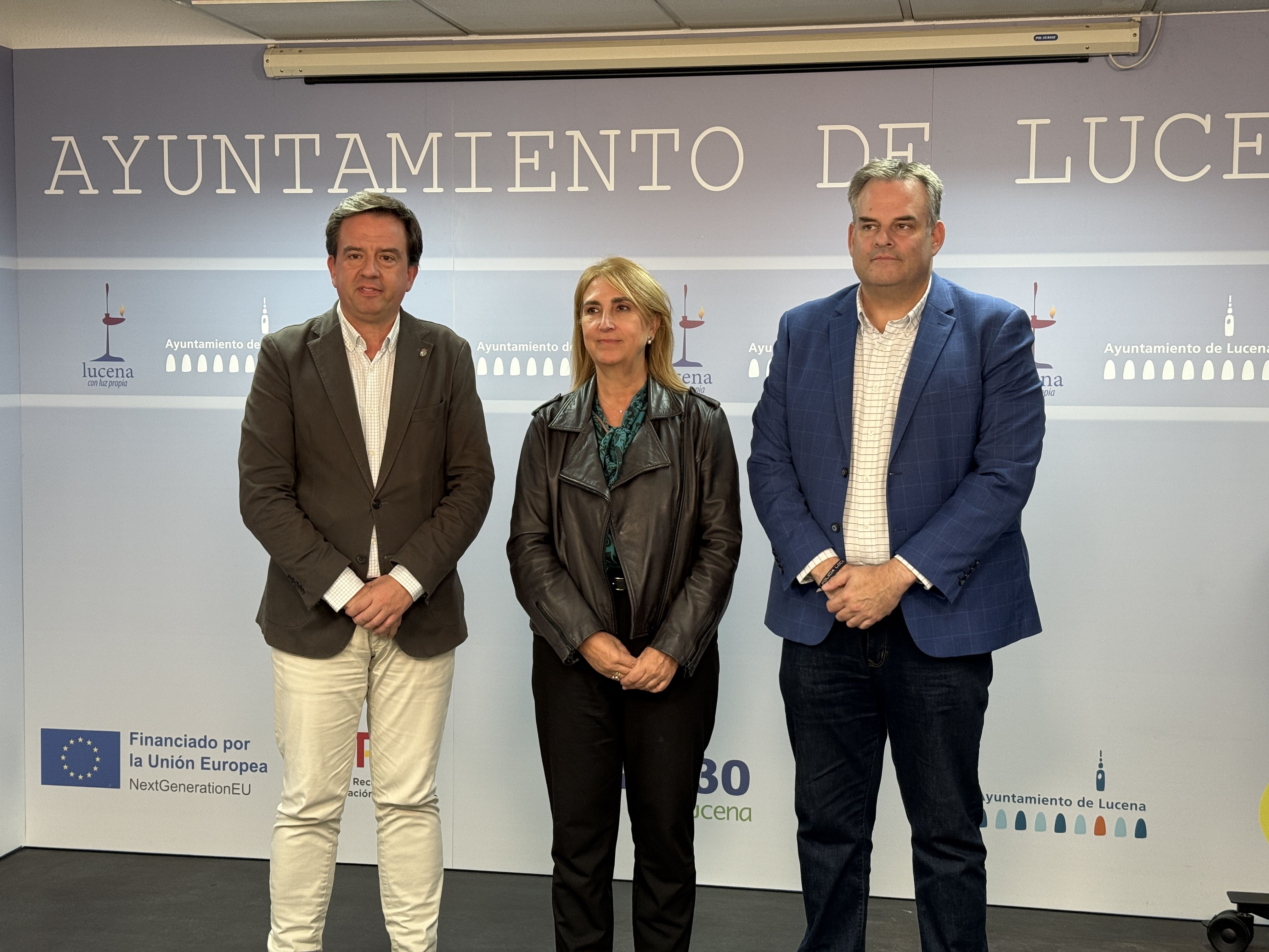 El  alcalde de Lucena junto a la Subdelegada del Gobierno y el edil de Seguridad Ciudadana
