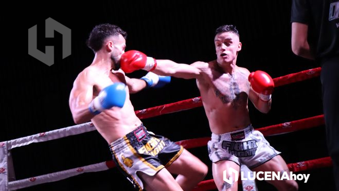 Un momento del combate Un momento del combate