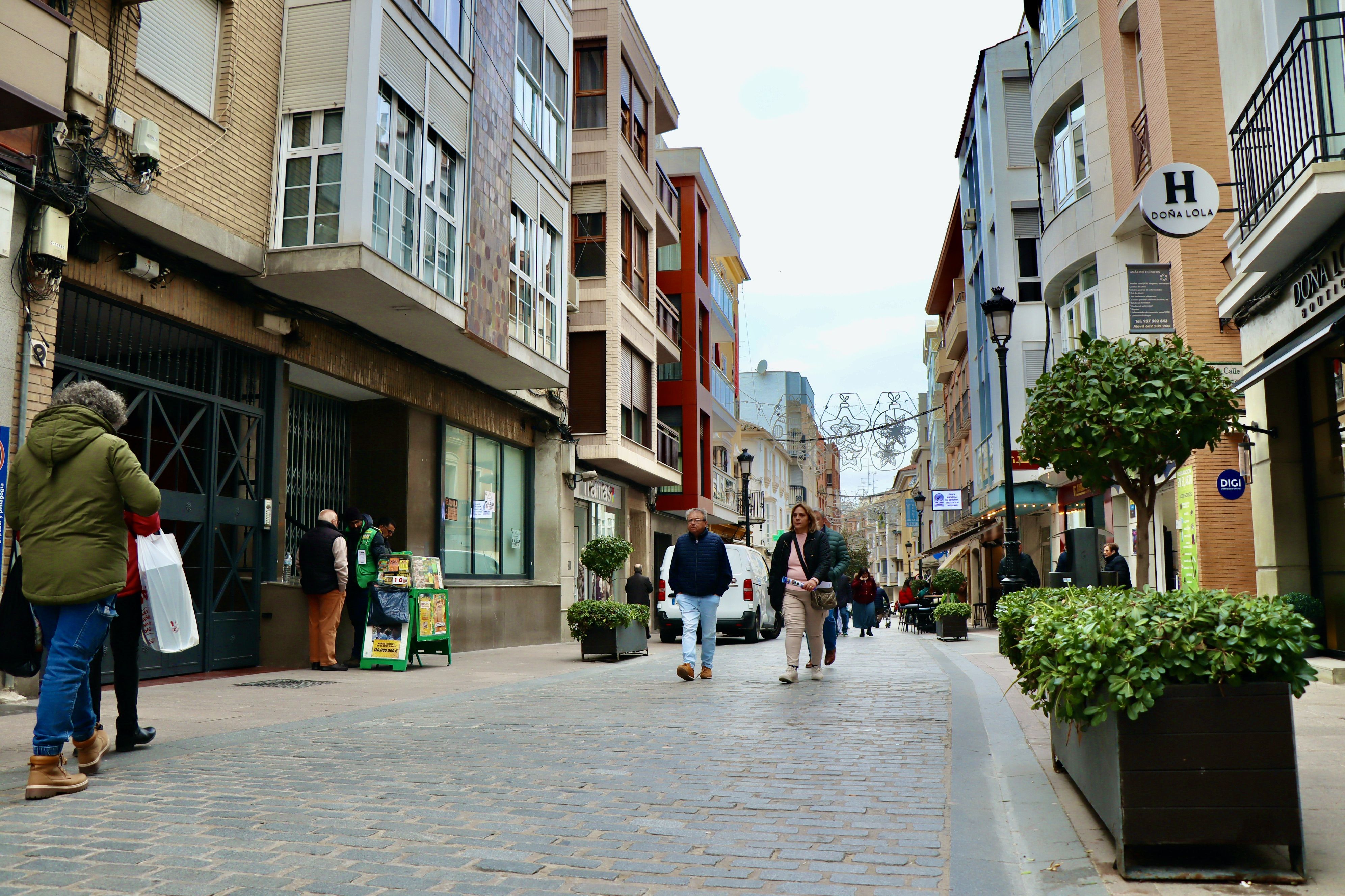 Una vista de la calle El Peso, una de las principales arterias comerciales de a ciudad
