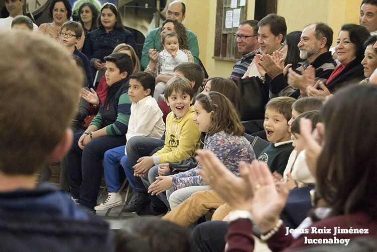 Galería: El mago Valery llena de ilusión el hall del Palacio Erisana, por Jesús Ruiz