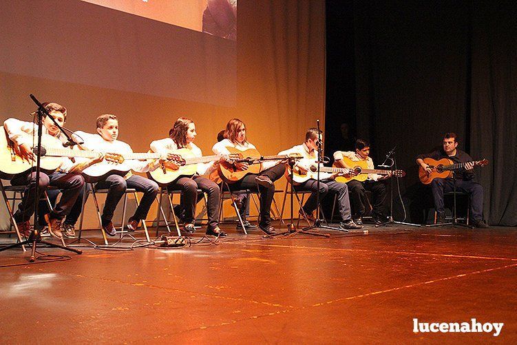 Galería: La Escuela de Música y Danza y la Peña de Lucena celebran el Día Mundial del Flamenco