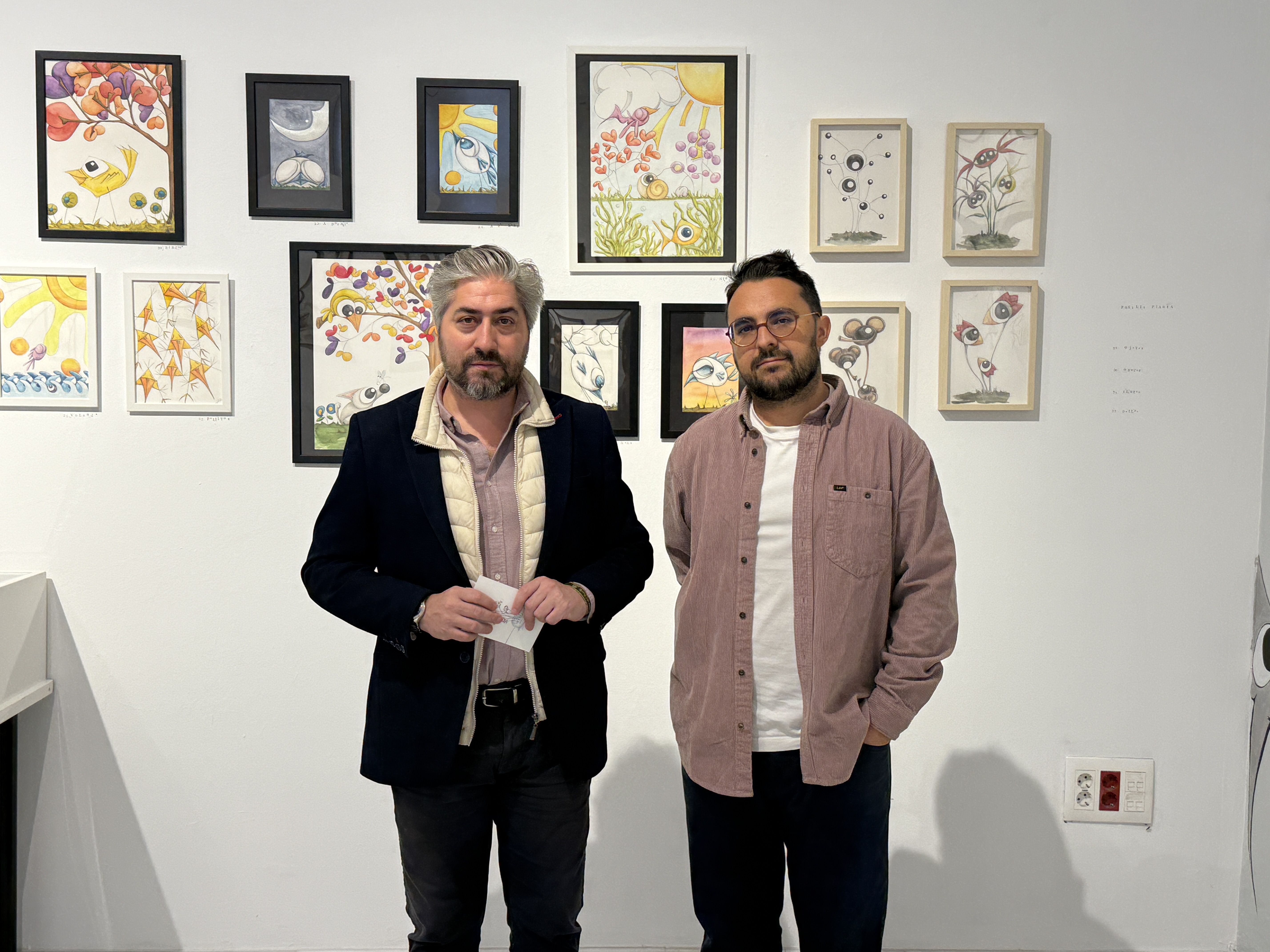 El edil de Cultura Francisco Barbancho y el artista Cisco Espinar en representación de la Asociación Borococo, presentan la muestra. El edil de Cultura Francisco Barbancho y el artista Cisco Espinar en representación de la Asociación Borococo, presentan la muestra.