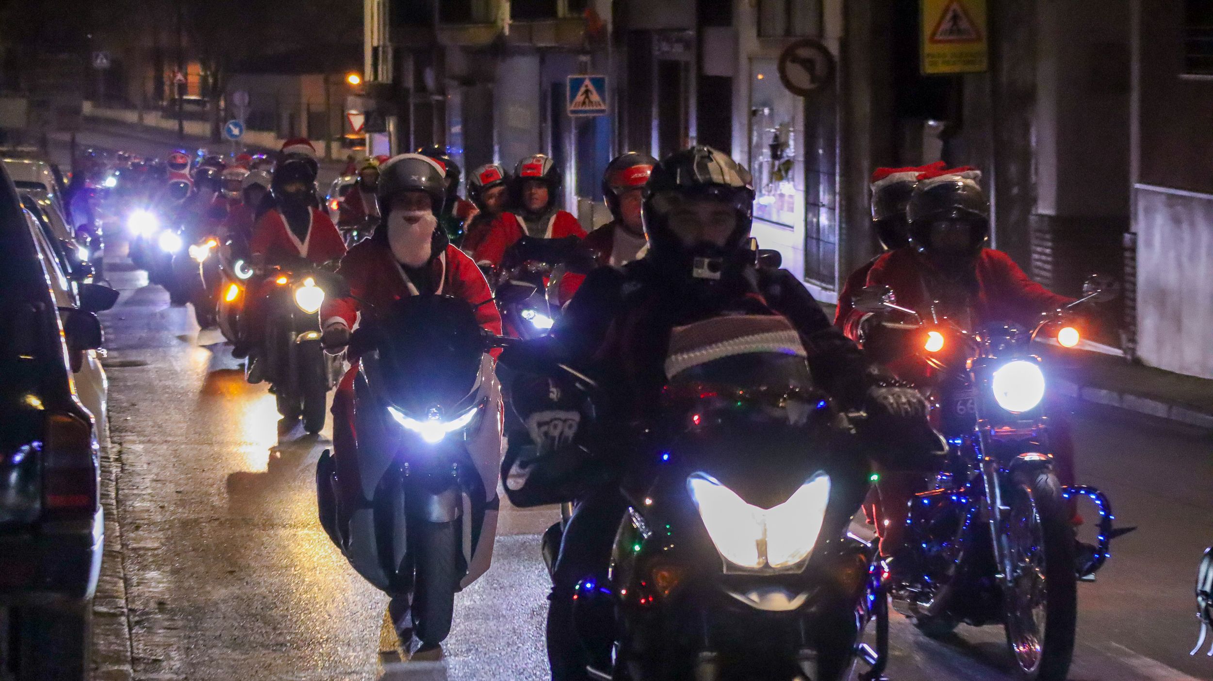 Papanoelada motera 2025 07