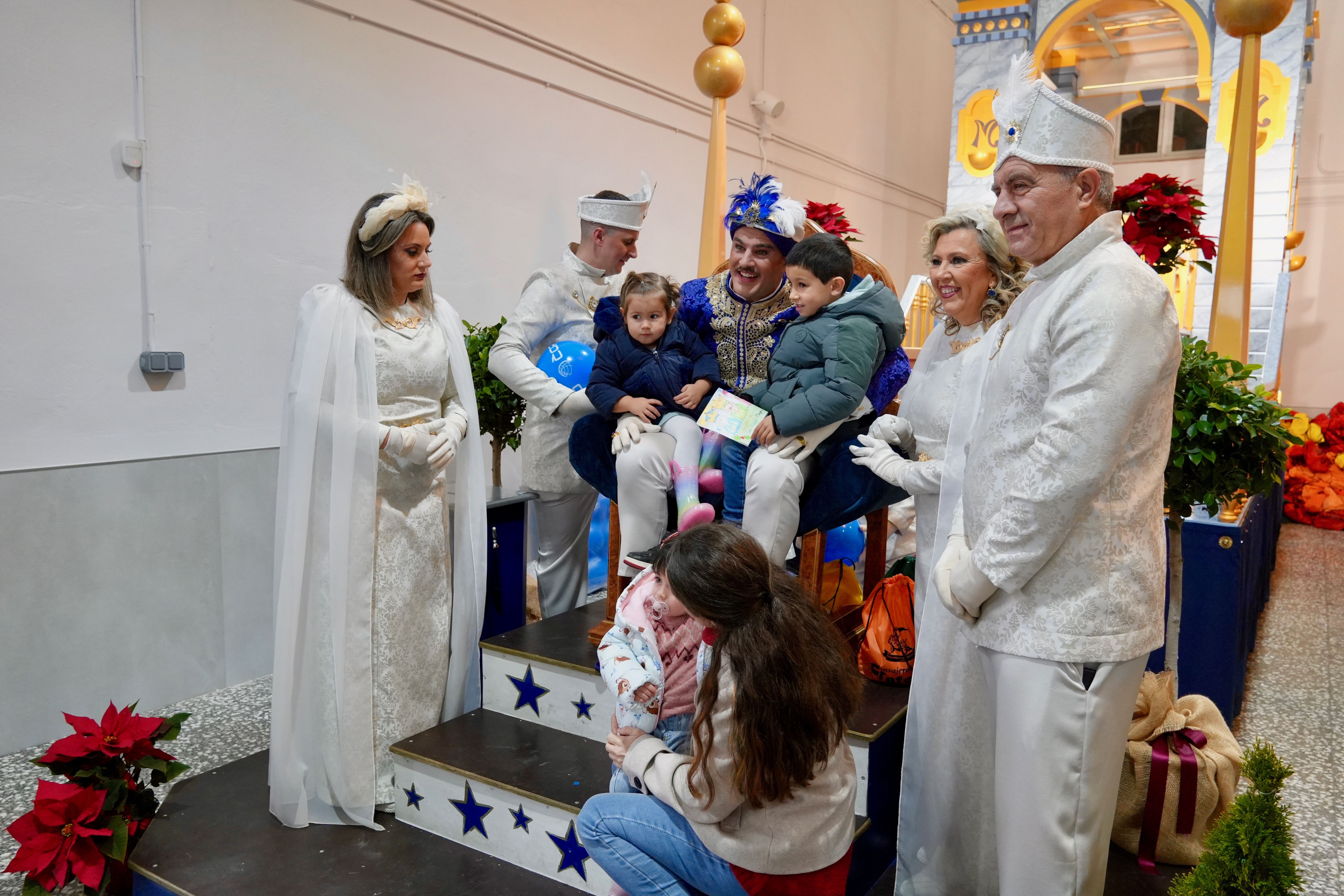 Mensajeros Reales 2025