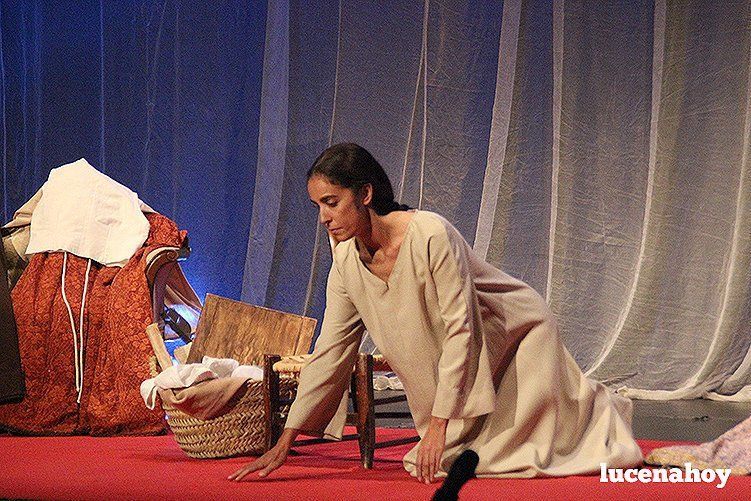 Galería: La Santa Teresa de Susana Sucena abre la XVIII Semana del Teatro ante más de trescientos cincuenta espectadores Galería: La Santa Teresa de Susana Sucena abre la XVIII Semana del Teatro ante más de trescientos cincuenta espectadores