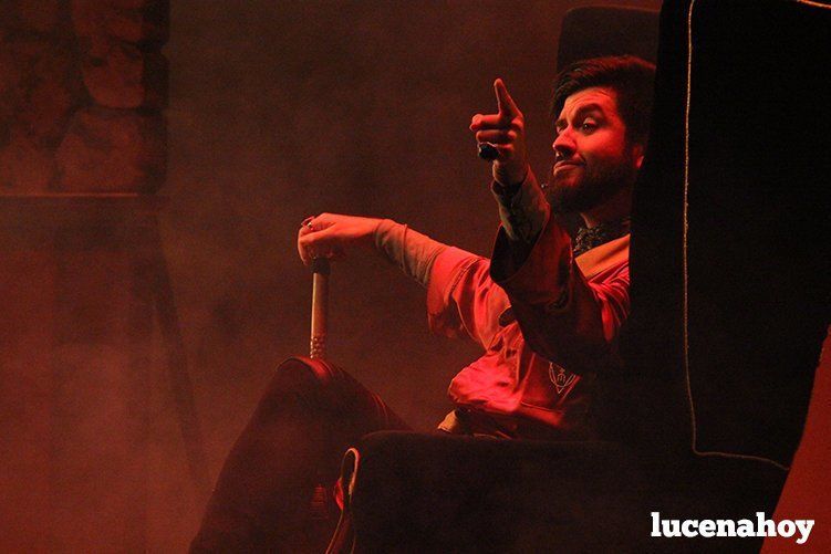 Galería: Manu Sánchez cuelga el primer "no hay billetes" de la Semana del Teatro con "El último santo" Galería: Manu Sánchez cuelga el primer "no hay billetes" de la Semana del Teatro con "El último santo"