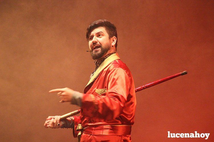 Galería: Manu Sánchez cuelga el primer "no hay billetes" de la Semana del Teatro con "El último santo" Galería: Manu Sánchez cuelga el primer "no hay billetes" de la Semana del Teatro con "El último santo"