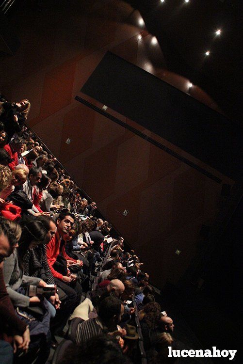 Galería: Manu Sánchez cuelga el primer "no hay billetes" de la Semana del Teatro con "El último santo" Galería: Manu Sánchez cuelga el primer "no hay billetes" de la Semana del Teatro con "El último santo"
