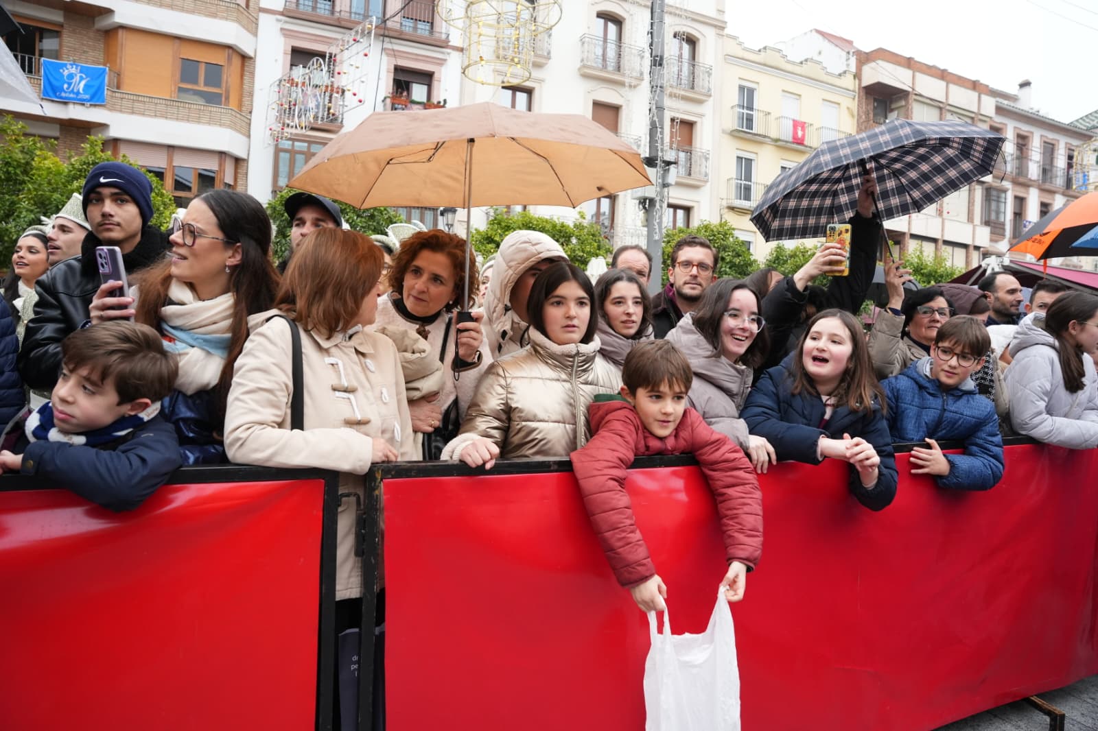 Los Reyes Magos acuden al portal de Belén para la Adoración al Niño Jesús