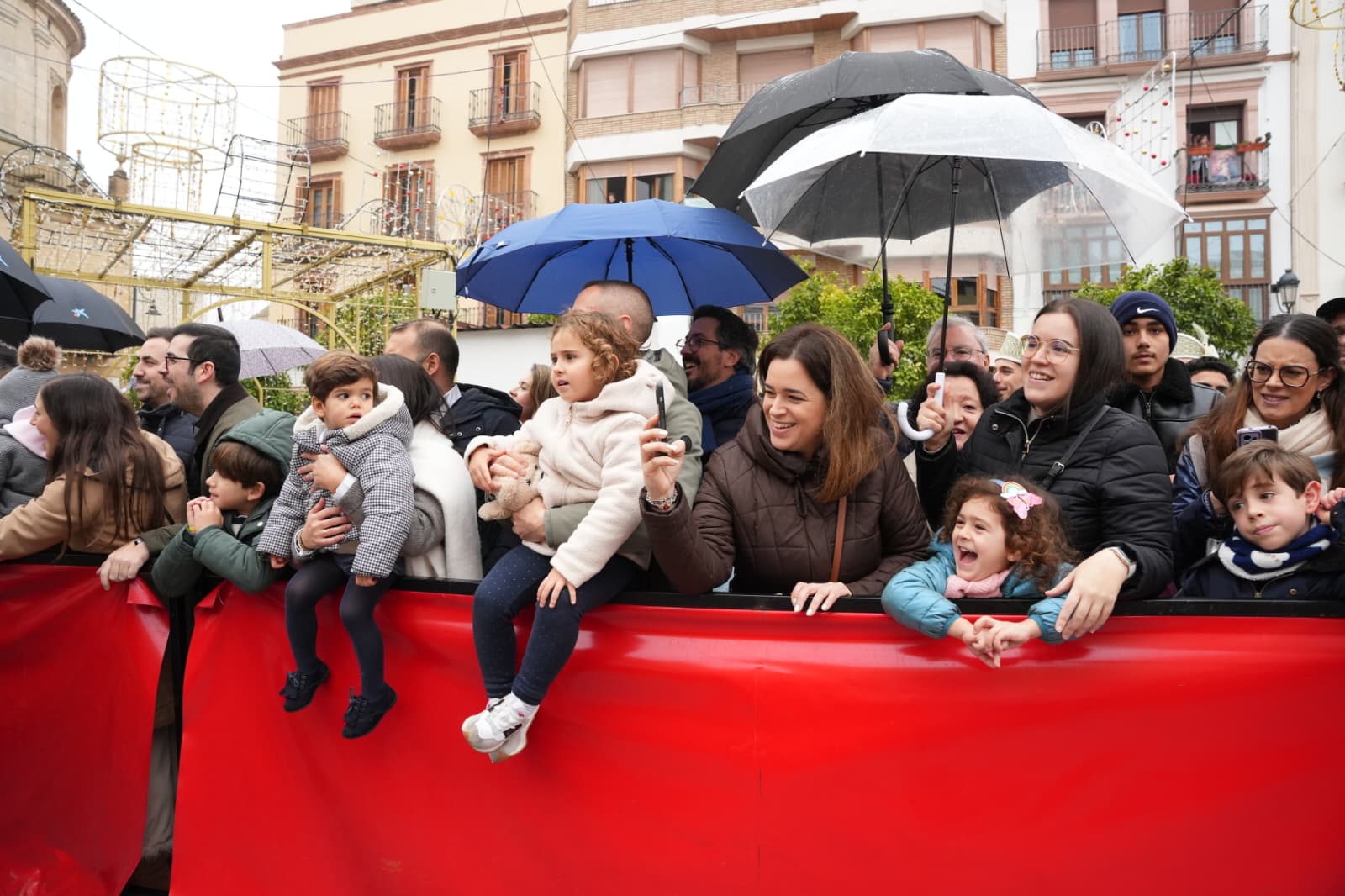 Los Reyes Magos acuden al portal de Belén para la Adoración al Niño Jesús