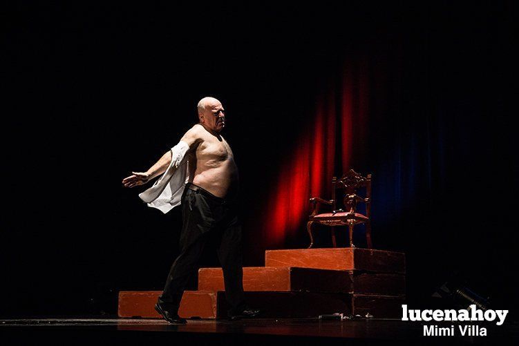 Galería: Leo Bassi deja en el Auditorio Municipal un espectáculo "brutal" con los mejores momentos de su carrera Galería: Leo Bassi deja en el Auditorio Municipal un espectáculo "brutal" con los mejores momentos de su carrera