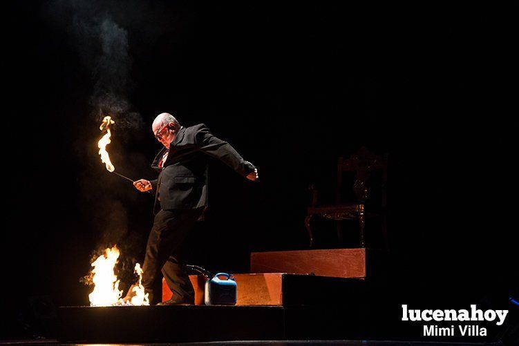 Galería: Leo Bassi deja en el Auditorio Municipal un espectáculo "brutal" con los mejores momentos de su carrera Galería: Leo Bassi deja en el Auditorio Municipal un espectáculo "brutal" con los mejores momentos de su carrera