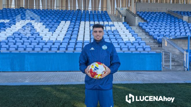 Adrián Valenzuela durante la entrevista Adrián Valenzuela durante la entrevista