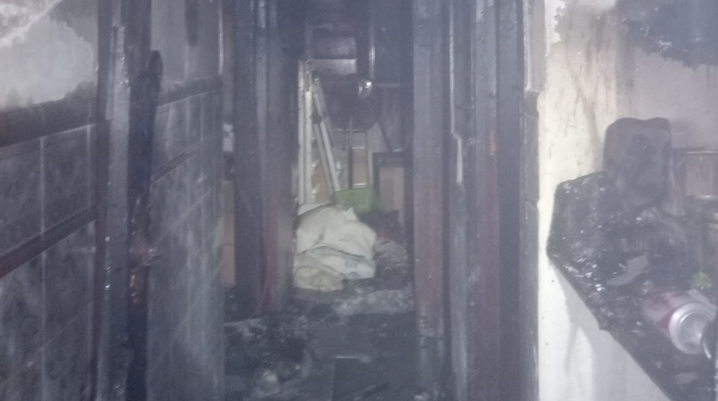 Estado en el que ha quedado el interior de la vivienda