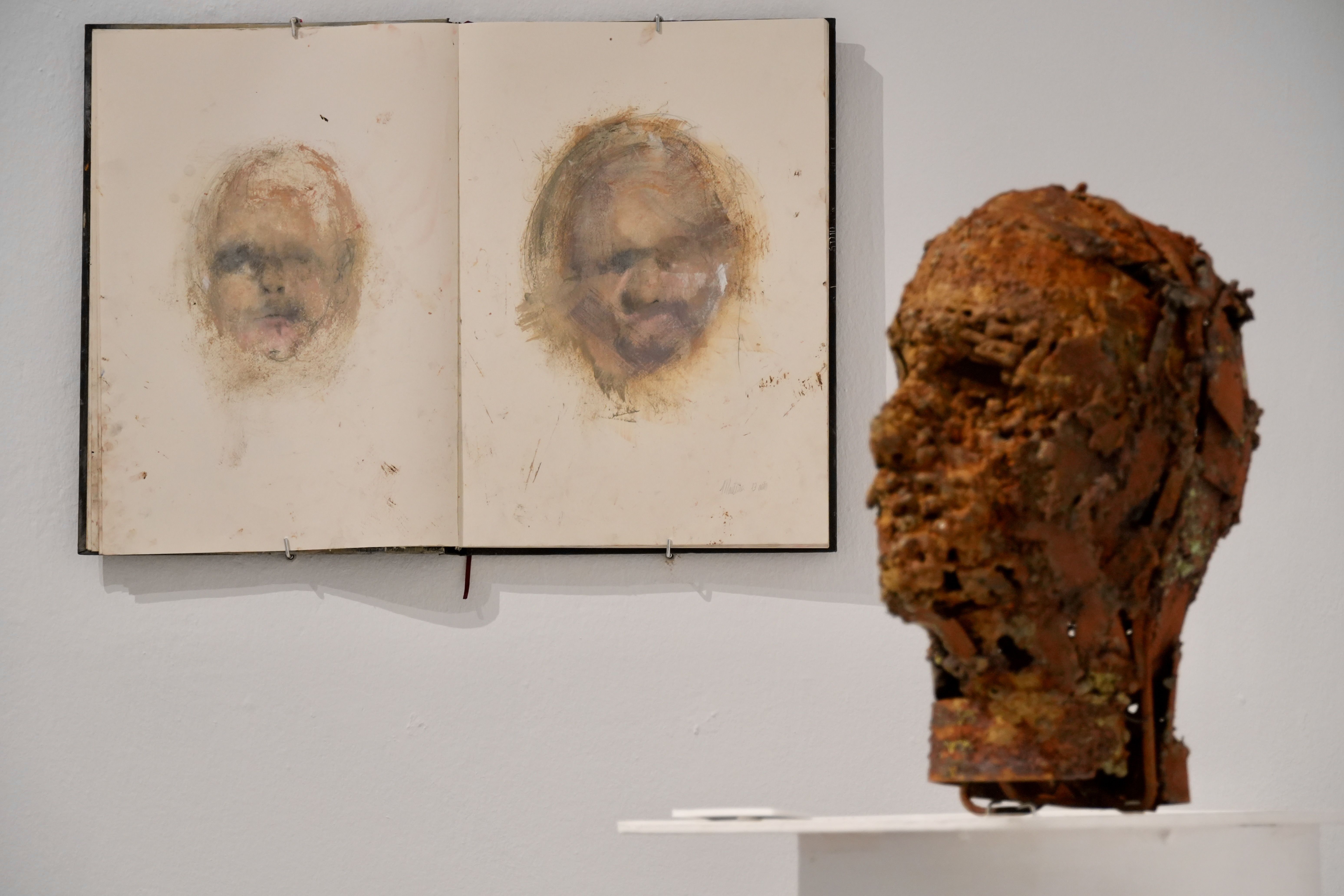 Presentación de la exposición de Irene Hernández “El Ludibrio” en la Sala Azul