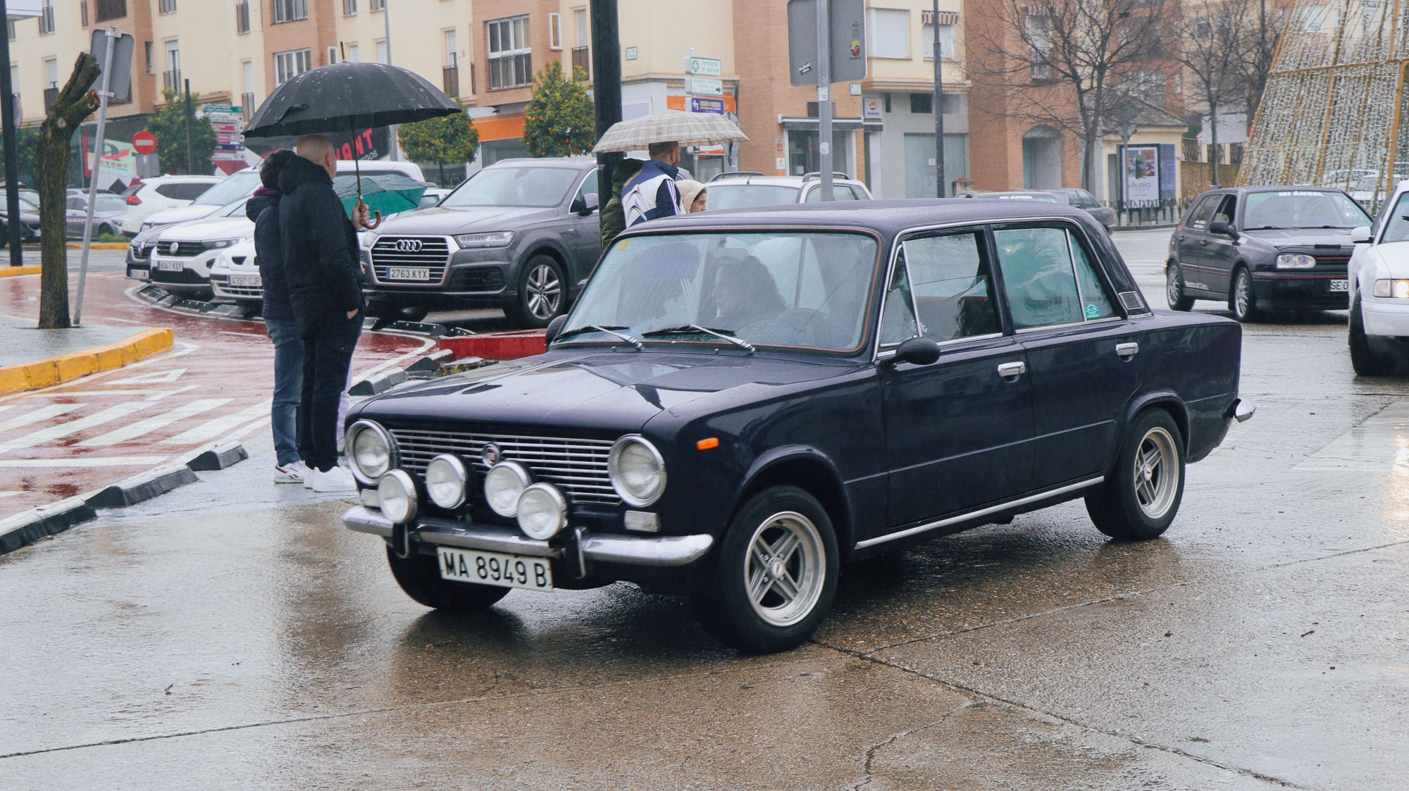 I Concentración de Coches Clásicos e Históricos Ciudad de Lucena 11
