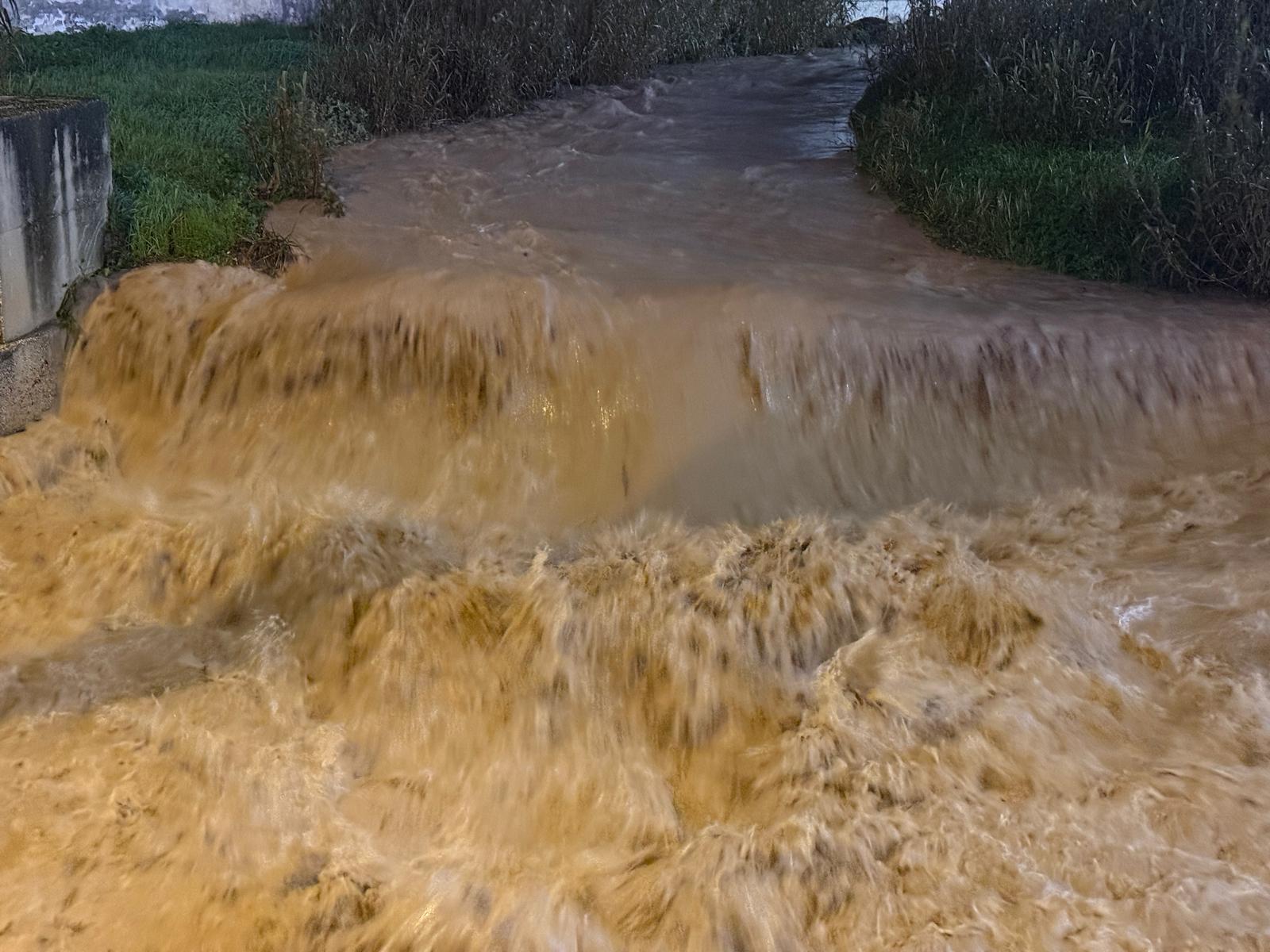 Paso del río Lucena por el Puente de Cabra