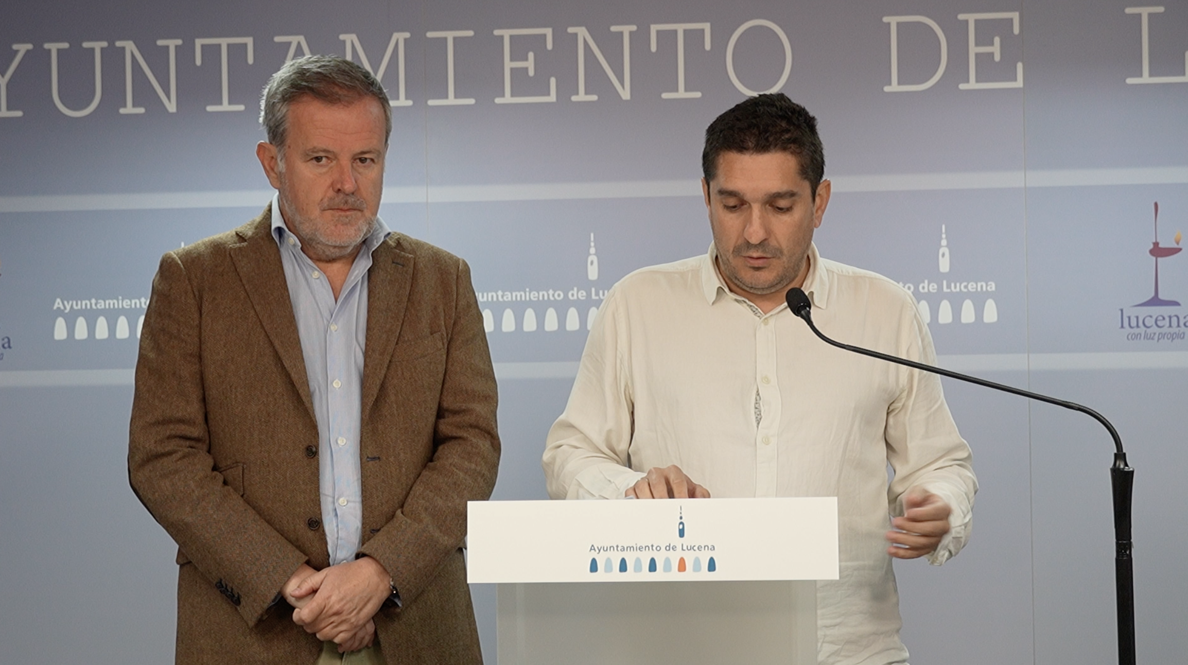 Francisco Algar y Alberto Lora durante la rueda de prensa del PSOE