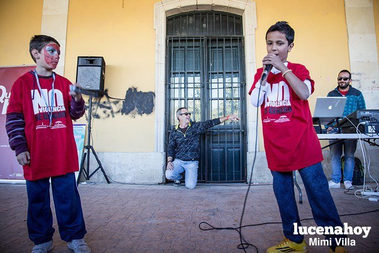 Galería: El V Encuentro Joven une a distintos colectivos para decir "no" a la violencia machista Galería: El V Encuentro Joven une a distintos colectivos para decir "no" a la violencia machista