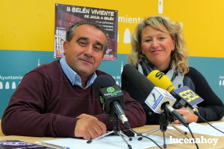  Rafael Gómez, alcalde pedáneo de Jauja, y María del Mar Morales, delegada de Fiestas del Ayuntamiento de Lucena. 