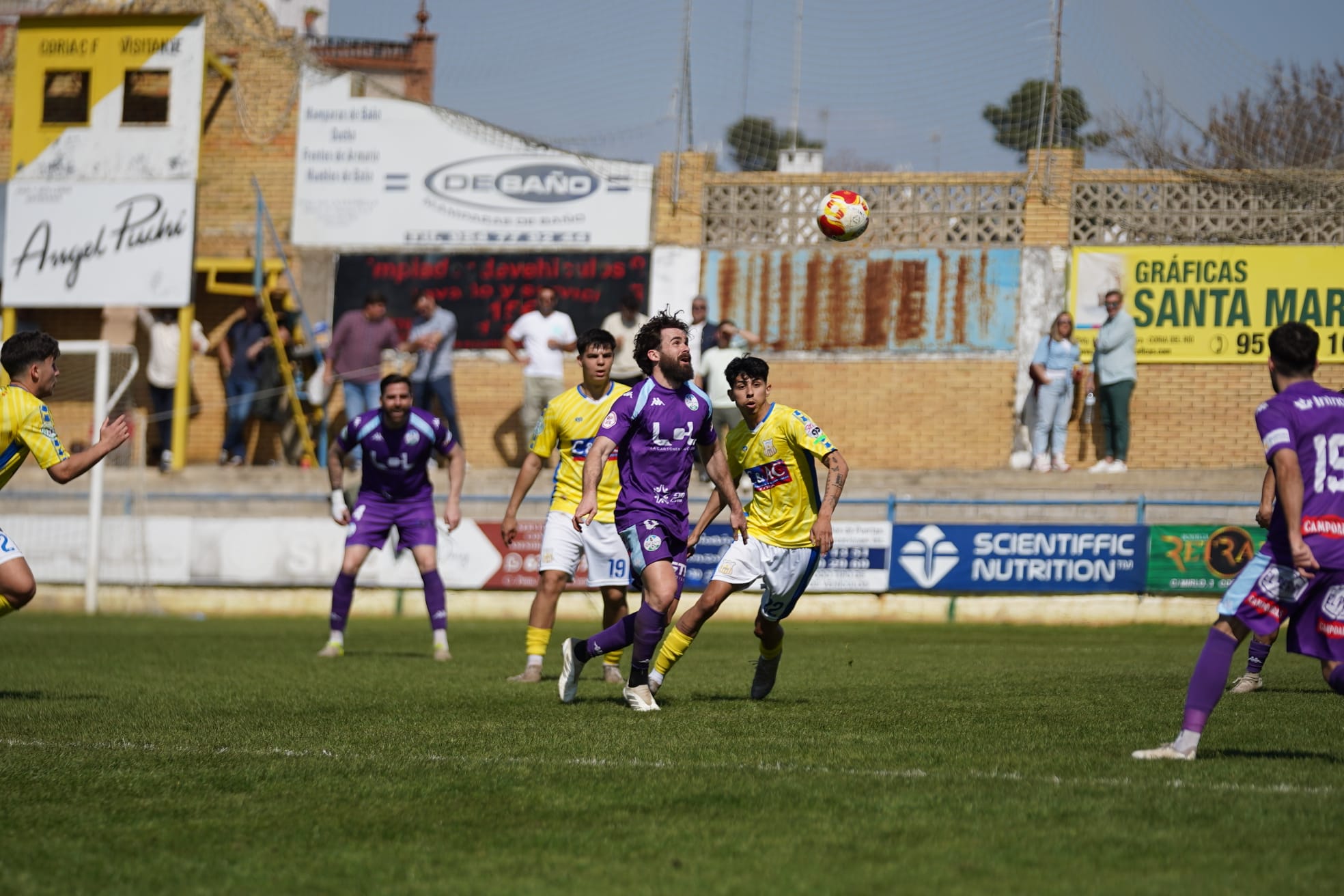 Coria CF - Ciudad de Lucena. Foto: Antonio Dávila