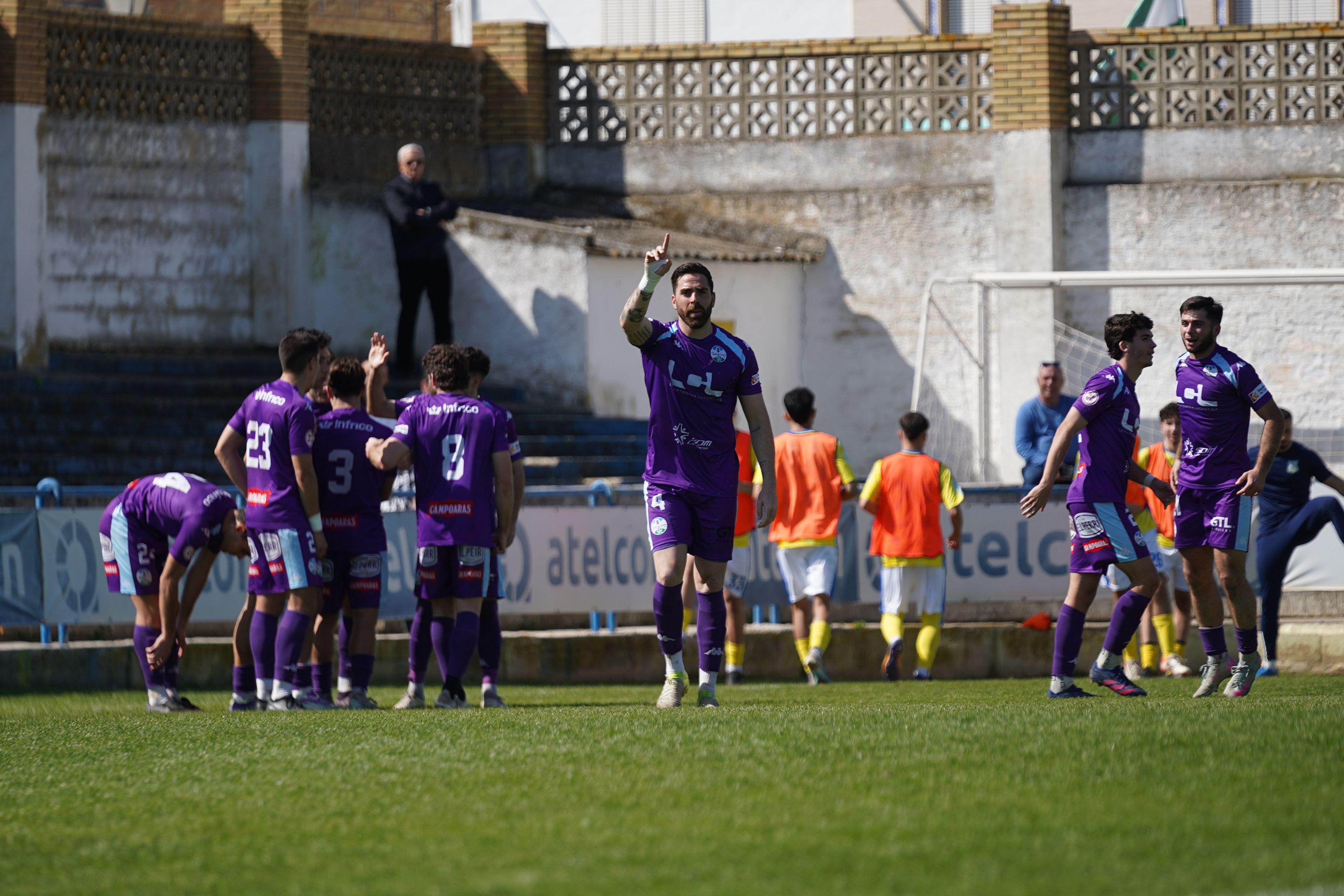 Rafa Gálvez anota el gol del triunfo ante el Coria CF. Foto: Antonio Dávila Rafa Gálvez anota el gol del triunfo ante el Coria CF. Foto: Antonio Dávila