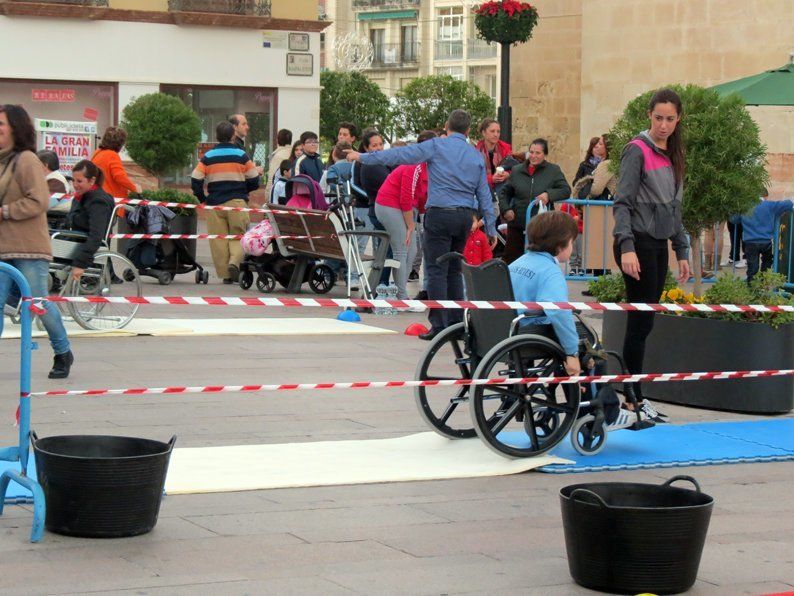 Galería: AMFE celebra con un circuito lúdico y la entrega de sus Premios a la Integración el Día Mundial de la Discapacidad Galería: AMFE celebra con un circuito lúdico y la entrega de sus Premios a la Integración el Día Mundial de la Discapacidad