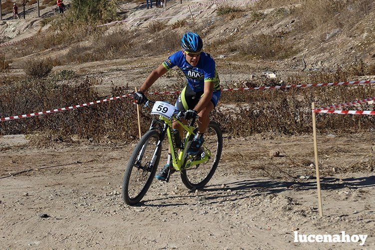 El ciclista gaditano Juan Domínguez y la cordobesa Elena Vilches ganan en Lucena en la primera prueba del I Circuito Provincial de BTT Rally