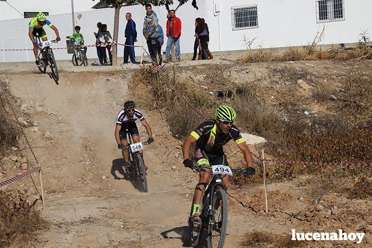 El ciclista gaditano Juan Domínguez y la cordobesa Elena Vilches ganan en Lucena en la primera prueba del I Circuito Provincial de BTT Rally