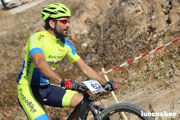 El ciclista gaditano Juan Domínguez y la cordobesa Elena Vilches ganan en Lucena en la primera prueba del I Circuito Provincial de BTT Rally