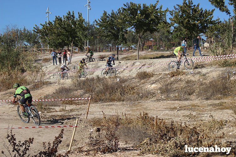 El ciclista gaditano Juan Domínguez y la cordobesa Elena Vilches ganan en Lucena en la primera prueba del I Circuito Provincial de BTT Rally