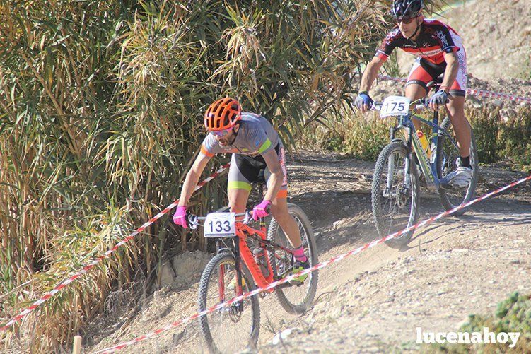 El ciclista gaditano Juan Domínguez y la cordobesa Elena Vilches ganan en Lucena en la primera prueba del I Circuito Provincial de BTT Rally