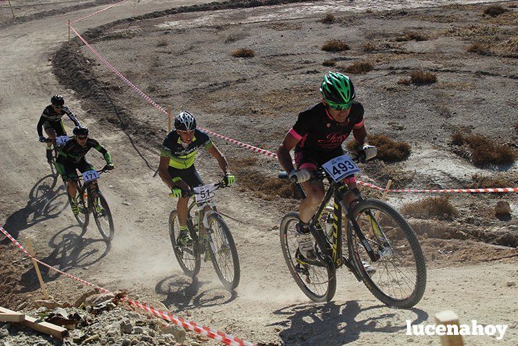 El ciclista gaditano Juan Domínguez y la cordobesa Elena Vilches ganan en Lucena en la primera prueba del I Circuito Provincial de BTT Rally