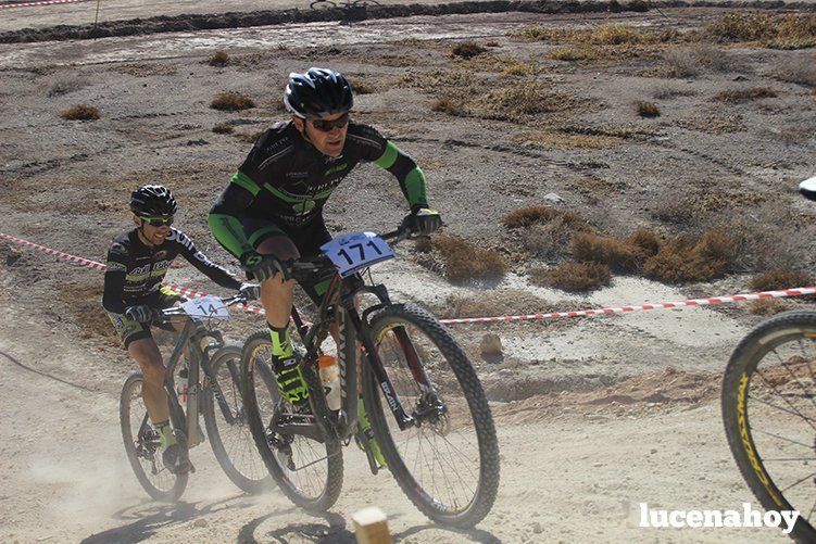 El ciclista gaditano Juan Domínguez y la cordobesa Elena Vilches ganan en Lucena en la primera prueba del I Circuito Provincial de BTT Rally