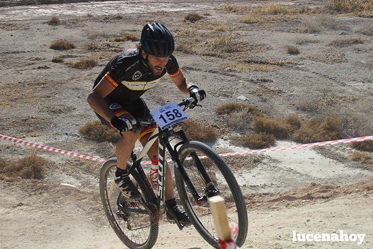 El ciclista gaditano Juan Domínguez y la cordobesa Elena Vilches ganan en Lucena en la primera prueba del I Circuito Provincial de BTT Rally