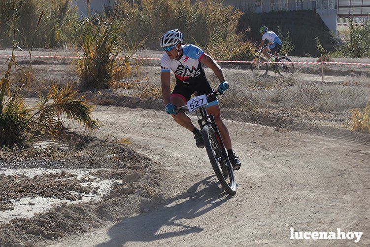 El ciclista gaditano Juan Domínguez y la cordobesa Elena Vilches ganan en Lucena en la primera prueba del I Circuito Provincial de BTT Rally El ciclista gaditano Juan Domínguez y la cordobesa Elena Vilches ganan en Lucena en la primera prueba del I Circuito Provincial de BTT Rally