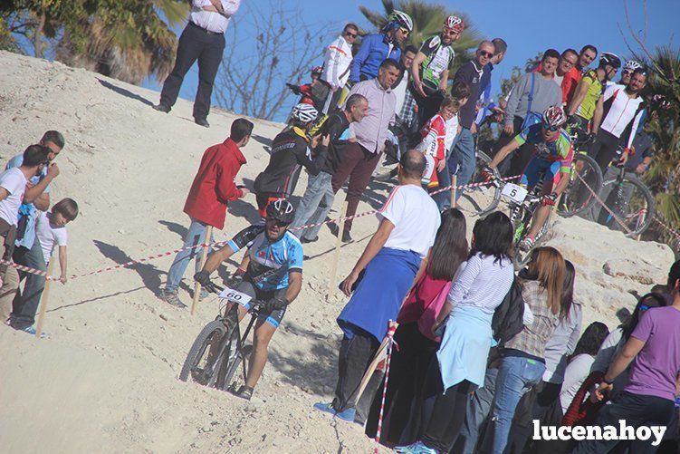 El ciclista gaditano Juan Domínguez y la cordobesa Elena Vilches ganan en Lucena en la primera prueba del I Circuito Provincial de BTT Rally