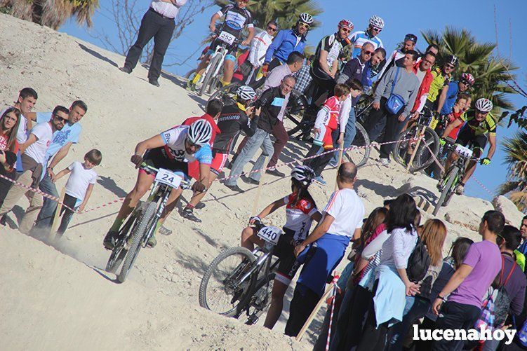 El ciclista gaditano Juan Domínguez y la cordobesa Elena Vilches ganan en Lucena en la primera prueba del I Circuito Provincial de BTT Rally