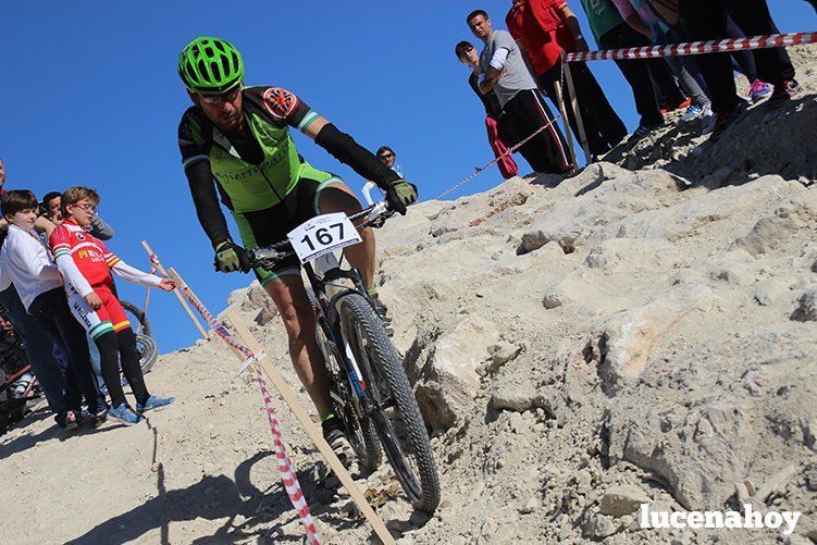 El ciclista gaditano Juan Domínguez y la cordobesa Elena Vilches ganan en Lucena en la primera prueba del I Circuito Provincial de BTT Rally