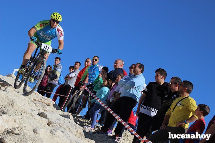 El ciclista gaditano Juan Domínguez y la cordobesa Elena Vilches ganan en Lucena en la primera prueba del I Circuito Provincial de BTT Rally El ciclista gaditano Juan Domínguez y la cordobesa Elena Vilches ganan en Lucena en la primera prueba del I Circuito Provincial de BTT Rally