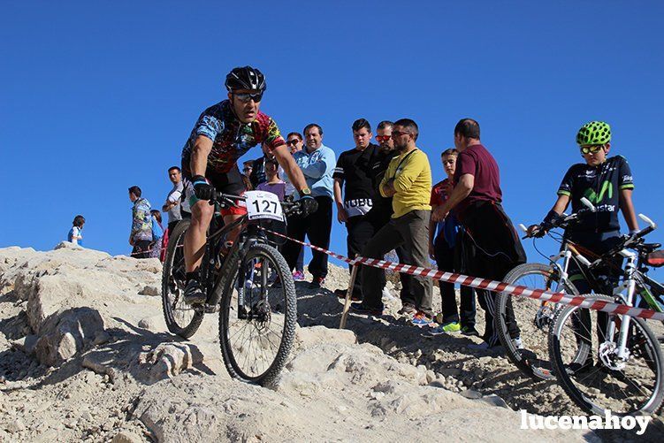 El ciclista gaditano Juan Domínguez y la cordobesa Elena Vilches ganan en Lucena en la primera prueba del I Circuito Provincial de BTT Rally